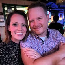 Mom + Dad's night out 🎉 . #chicago #dublins