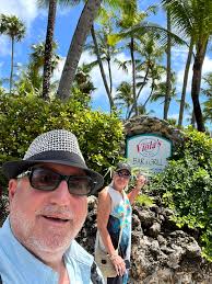 Food options at Atlantis Paradise Island poolside restaurants and bars