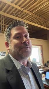 Helen Schettler's Instagram, Twitter & Facebook