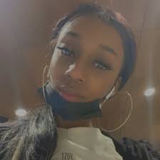 Saturday will be the fourth meeting between the Gamecocks and Bulldogs and  the first since 2022, when South Carolina notched a 50-10 victory. Along  with the $500,000 check