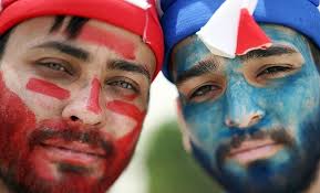 File:A Persepolis and Esteghlal fan before Tehran derby.jpg