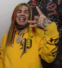 fefe 6ix9ine wahrend single release im krankenhaus gangster madchen rapper nicki minaj