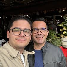 Un último viaje juntos, increíble pensar que así sería. Tanto que decir  pero tú ya lo sabes ahora que estás allá arriba. Un abrazote hasta el cielo.