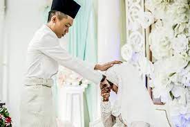Apabila seorang hamba telah menikah, berarti dia telah menyempurnakan setengah dari agamanya. Doa Selepas Akad Nikah Hundred Prints