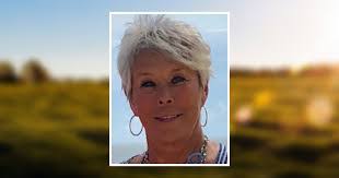 Angela Summerville's Instagram, Twitter & Facebook