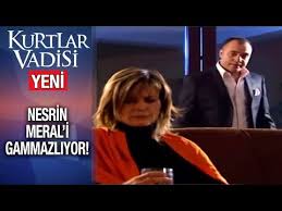 Laz Ziya Testere Necmi Ile Meral In Munasebetini Ogrenir Kurtlar Vadisi 40 Bolum Youtube
