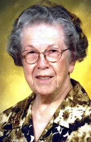 Lorena Richardson's Instagram, Twitter & Facebook