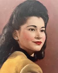 Kimberly Cavallo's Instagram, Twitter & Facebook