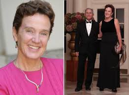 Vanessa Bell Calloway and he husband Dr.Anthony Calloway have been married  for 36 years. 🌷🥂