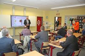 Startschuss Fur Umsetzung Des Digitalpaktes Schule Stadt Zwickau