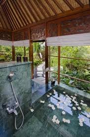 Salle De Bain En Pierre De Lave Dans Villa De Luxe A Bali Salledebainpierre Ubud Bali Boston Hotels Luxury Hotel Tokyo Hotels