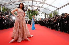 Follow me with the same username on keek, twitpic, pinterest, foursquare & new myspace. Aishwarya Rai Steckbrief News Bilder Gala De