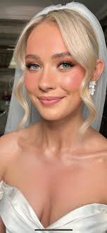 Hi guys! Looking for a hair stylist and makeup artist for my wedding.  4.4.26. Please drop your pages down.