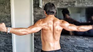 Découvrez 4 bons exercices pour muscler son dos avec le coach pascal choisel. Muscle Ton Dos Sans Materiel Exercice Efficace A La Maison Youtube