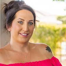 Debbie Barrera's Instagram, Twitter & Facebook