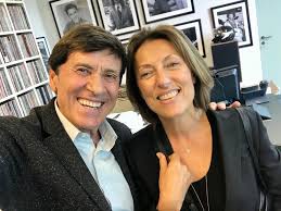 Quanti anni ha gianni morandi. Gianni Morandi Foto Chi E La Moglie Eta Figli Del Cantante