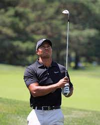 Tiger Woods Made The Ring Of Best Athletes Ever Mens Golf Fashion Golf Style Men Mens Golf Outfit