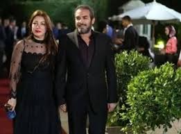 نشأ في عائلة فنية، فوالده الفنان سعيد عبد الغني وخالته الفنانة زهرة العلا. Ù„Ù† ØªØµØ¯Ù‚ÙˆØ§ Ù…Ù† Ù‡ÙŠ Ø²ÙˆØ¬Ø© Ø§Ù„ÙÙ†Ø§Ù† Ø§Ù„Ù…ØµØ±ÙŠ Ø£Ø­Ù…Ø¯ Ø¹Ø¨Ø¯ Ø§Ù„Ø¹Ø²ÙŠØ² Ø§Ù„Ù…Ø´Ù‡ÙˆØ±Ø© Ø¯Ù†ÙŠØ§ Ø§Ù„ÙˆØ·Ù†