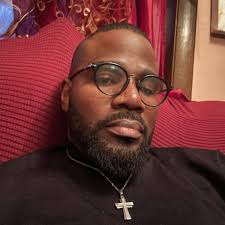 My sister owen is MISSING 😭🆘️, last seen walking her dog in the park in  danvers MA if you able to join me in prayer for her safe return please do ,I