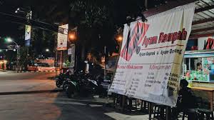 Sehingga lamaran kerja via email yang. 5 Rekomendasi Kuliner Malam Di Semarang Yang Cocok Untuk Menu Sahur Kumparan Com