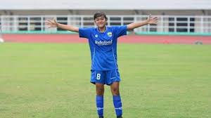 Persib putri juara liga putri pertama. Sosok Reva Octaviani Pemain Persib Bandung Putri Yang Mendapat Gelas Best Players Liga 1 Putri Tribun Cirebon