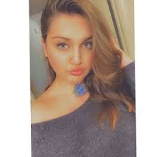 Hannah Buchanan (hannahcharms)