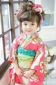 modernized furisode キュートなキッズ 七五三 髪型 キッズ