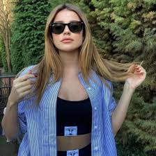 Bizim için çok önemli görünen şeyler. Ezgi Eyuboglu Ndan Estetigim Yok Aciklamasi Ezgi Eyuboglu Kimdir Nereli Ve Kac Yasinda Magazin Haberleri Ntv
