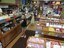 Shopping for a mattress is overwhelming given the wide range of brands, styles and materials. Holland Peanut Store Adds Fifth Generation To Its Ownership Team