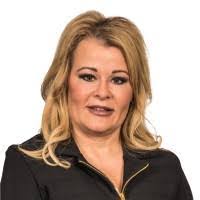 Lynette Corbett's Instagram, Twitter & Facebook