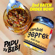Shrimp paste or prawn sauce is a fermented condiment commonly used in southeast asian and southern chinese cuisines.it is primarily made from finely crushed shrimp or krill mixed with salt, and then fermented for several weeks. Padu Beb Kami Dah Restock Order Untuk Sambal Geprek Facebook