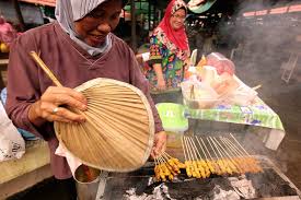 Diese frage erschien heute bei dem täglichen worträtsel von morgenweb.de Der Alltag Auf Dem Markt Im Zentrum Der Hauptstadt Bandar Seri Begawan Im Koenigreich Brunei Darussalam Auf Borneo In Suedostasien By Urs Flueeler Photo Stock Snapwire