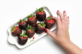 how long do chocolate covered strawberries last