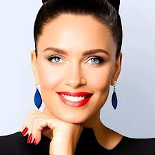 Hawaii Travel Guide 2023 & Beyond: Exploring the Enchanting Beauty of  Hawaii: Simpson, Flor: 9798862000849: Amazon.com: Books