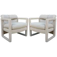 Modern Pair Of Drexel Barrel Back Parsons Chairs In Neutral Fabric Parsons Chairs Modern Lounge Chairs Contemporary Chairs