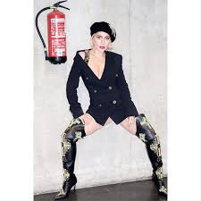 images?q=tbn:ANd9GcTxe5n7d-w8x9gc21Fhf18