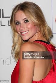 Nikki West's Instagram, Twitter & Facebook