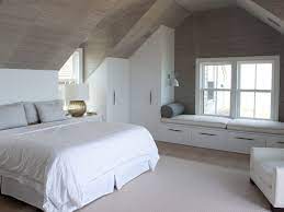 Pin By Thirza Adriani On Bedrooms Sloped Ceiling Bedroom Attic Bedroom Designs Attic Master Bedroom