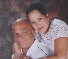 Compañeros, nuestra amiga Virginia Oquendo, recién acaba de colocar en su  página la triste noticia del fallecimiento de su hermano John Oquendo. A  Virginia, Maria Judith, las hijas de John y demás