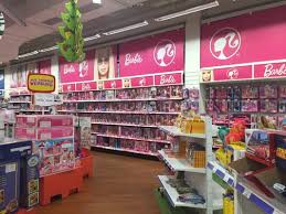 Als ich das bunte logo sah war klar — da muss ich rein. Toys R Us Toy Stores Alte Seevestr 1 Hamburg Germany Phone Number Yelp