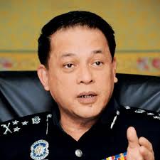Berikut adalah infografik berkenaan dengan kronologi ketua polis negara baharu. Waktu Solat Malaysia Waktu Solat Dot Net