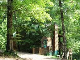 While at the park you can enjoy hiking, fishing, swimming, boating and anna ruby falls. Vrbo Com 152290 Pet Friendly Cabin On Amy S Creek With Gorgeous Stone Fire Pit Helen Ga Cabin Rentals Vacation Rental Pet Friendly Cabins