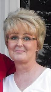 Can someone edit wheelchair handles in photo?