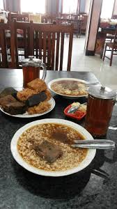 Gambar nasi rawon ,minum es campur. So Delicious Picture Of Rawon Nguling Probolinggo Tripadvisor