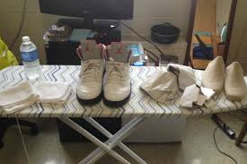 Carton cutting machine has a group of crease wheels for folding carton, corrugated plastic and many other. How To Get Rid Of Creases In Shoes Cook It