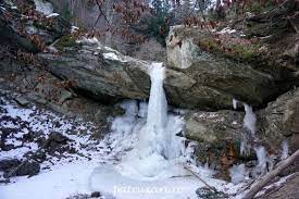 La început, pare o piață asiatică aglomerată, la fel ca oricare alta. Cele Mai Frumoase Locuri Naturale Din Vrancea Patru ZÄri