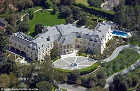 Beyonce house in indian creek village fl usa. Beyonce And Jay Z May Buy Former Candy Spelling S Mansion Daily Mail Online