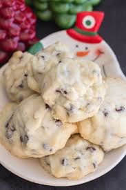 A perfect addition to your holiday cookie tray. Easy Chocolate Chip Whipped Shortbread An Italian In My Kitchen
