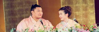 們繼續來看 「宮澤理惠」 與貴乃花訂婚的宮澤理惠 她的人生似乎就要迎向光明 但貪婪的母親 並不想如此輕易放開這棵「搖錢樹」 不滿貴乃花家族提出一億. äºŒäººãŒåã‚‚ãªã„èŠ±ã ã£ãŸã‚‰ è²´ä¹ƒèŠ±ãŒã„ã¾æ˜Žã‹ã™ å®®æ²¢ã‚Šãˆã¨ã®ç ´å±€ ã¨ è‹¥ä¹ƒèŠ±ã¨ã®å¯¾æ±º æ–‡æ˜¥ã‚ªãƒ³ãƒ©ã‚¤ãƒ³