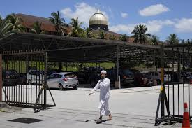 Sri lanka post is a government body that provides domestic and international postal services in sri lanka. Coronavirus How Malaysia S Sri Petaling Mosque Became A Covid 19 Hotspot South China Morning Post